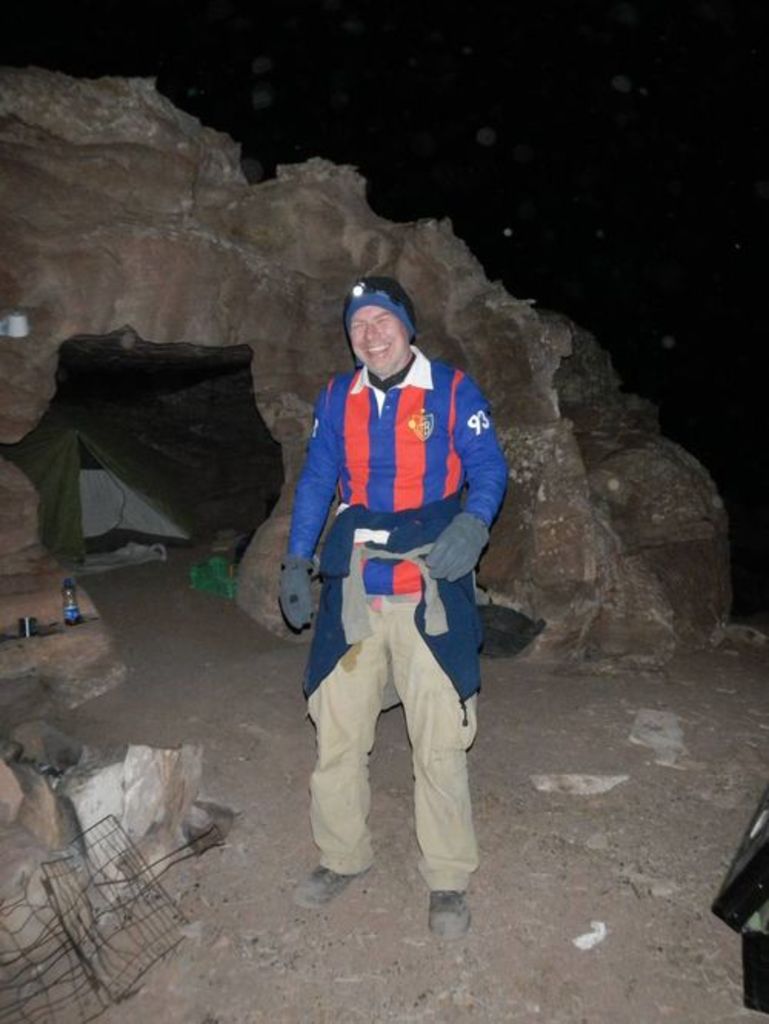 Fig. 19: Christoph Schneider, in full FC Basel dress, when even at a score of 0:7 he had high hopes.