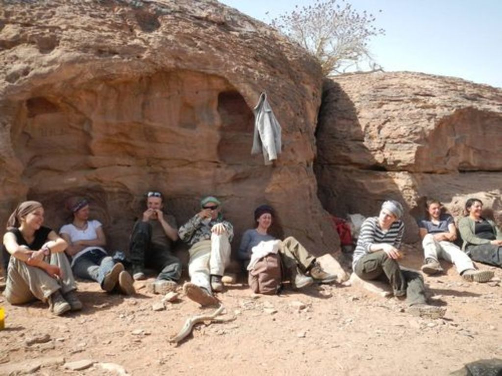 Fig. 61: The „Ummies“ at lunch break. From left: Lydia Kappa, Nadine Bürkle, Jan Reimann, Christoph Schneider, Jana Falkenberg, Dorothea Koller, Will Kennedy and Polly Agoridou.