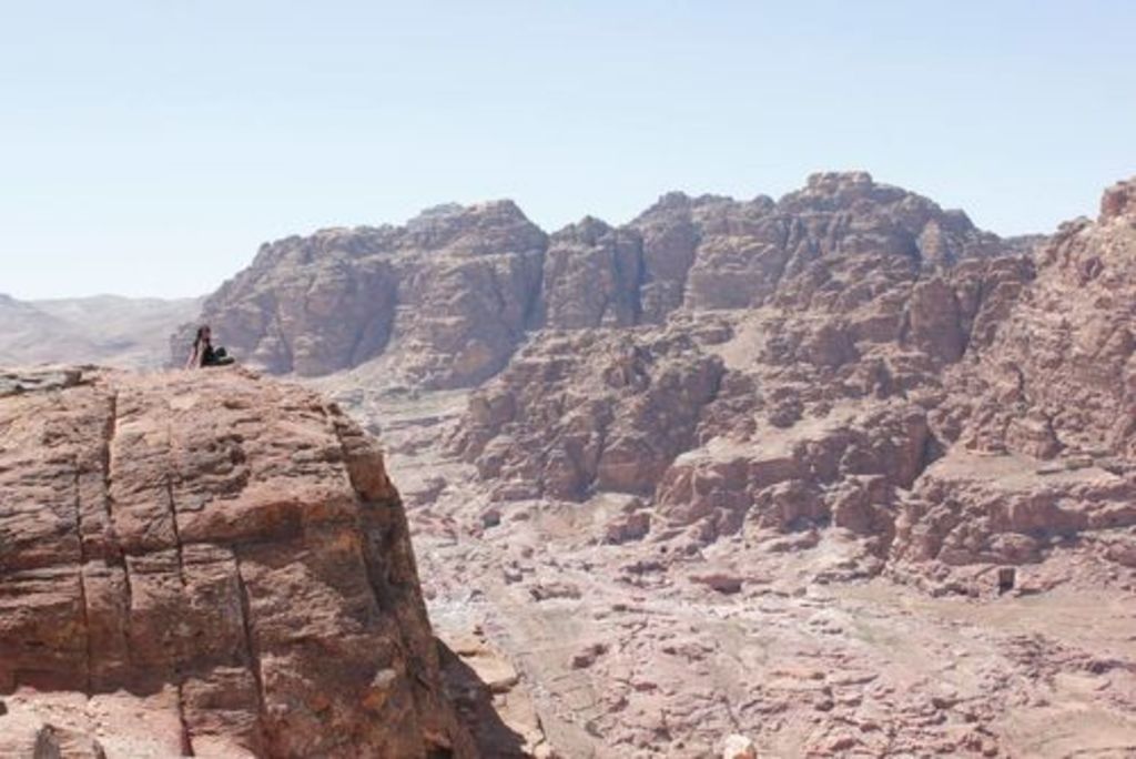 Fig. 32: Polly Agoridou (center left) on top of el-Khubta, trying to make off the world (in her mind)