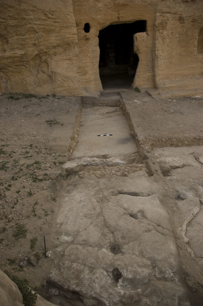 Fig. 21: Northern Terrace. Sounding S 3 with wall 3 (photo: L. Gorgerat)