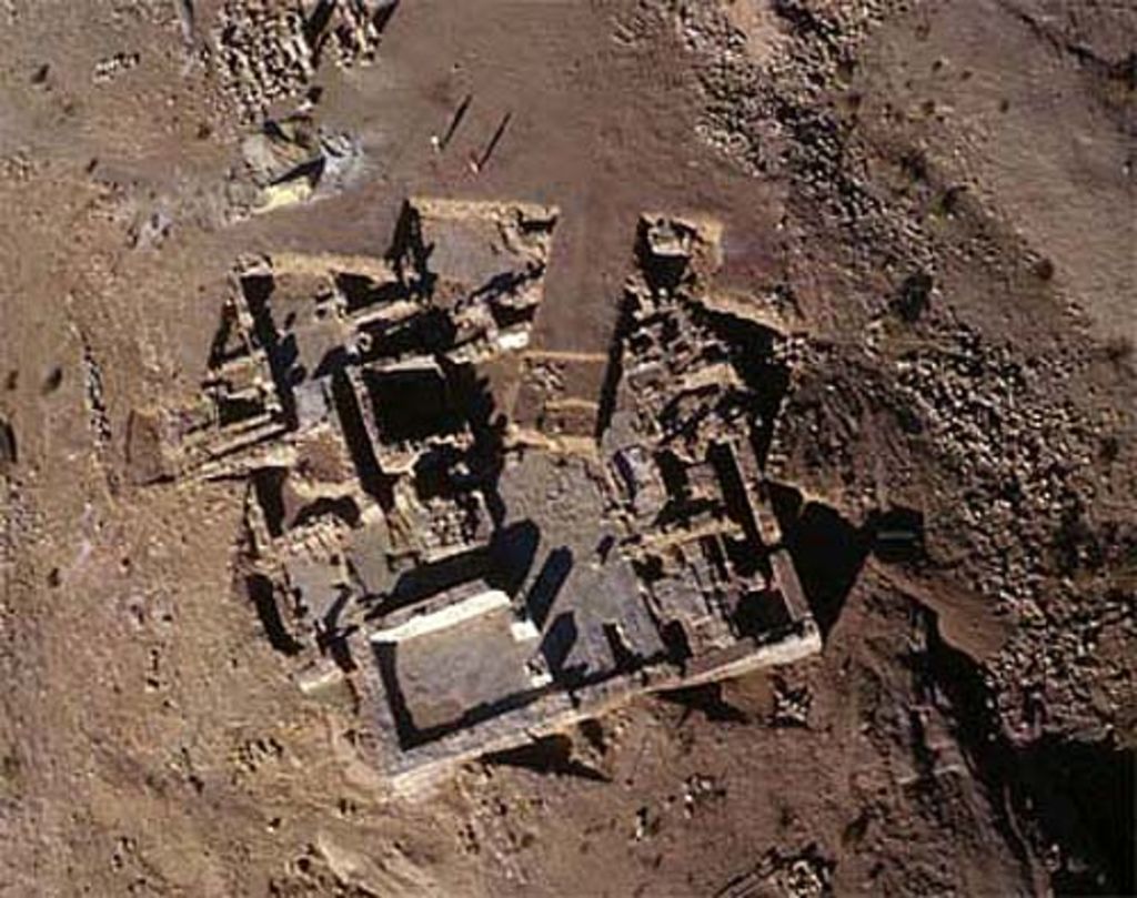 Fig. 1: EZ IV. Aerial view of site (photo: D. Keller)