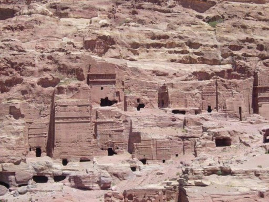 View of the group of tombs below el-Khubtha (photo: L. Wadeson)