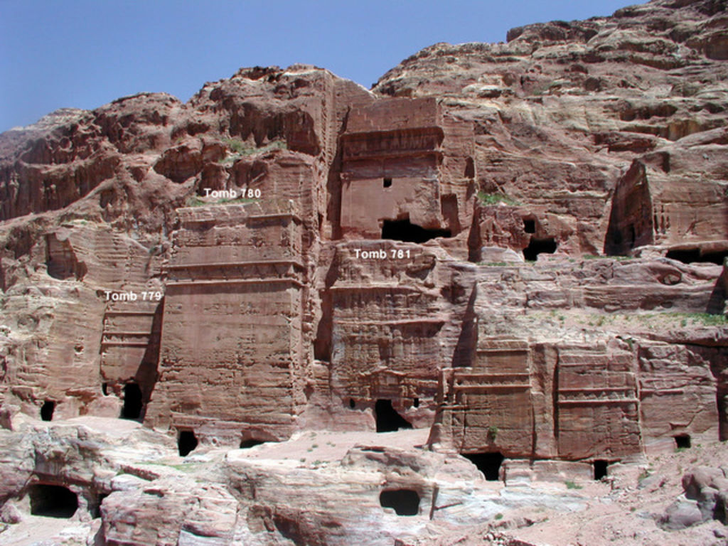 Fig. 4: Façade Tombs 779, 780 and 781 at the base of el-Khubtha, Petra (photo: L. Wadeson)