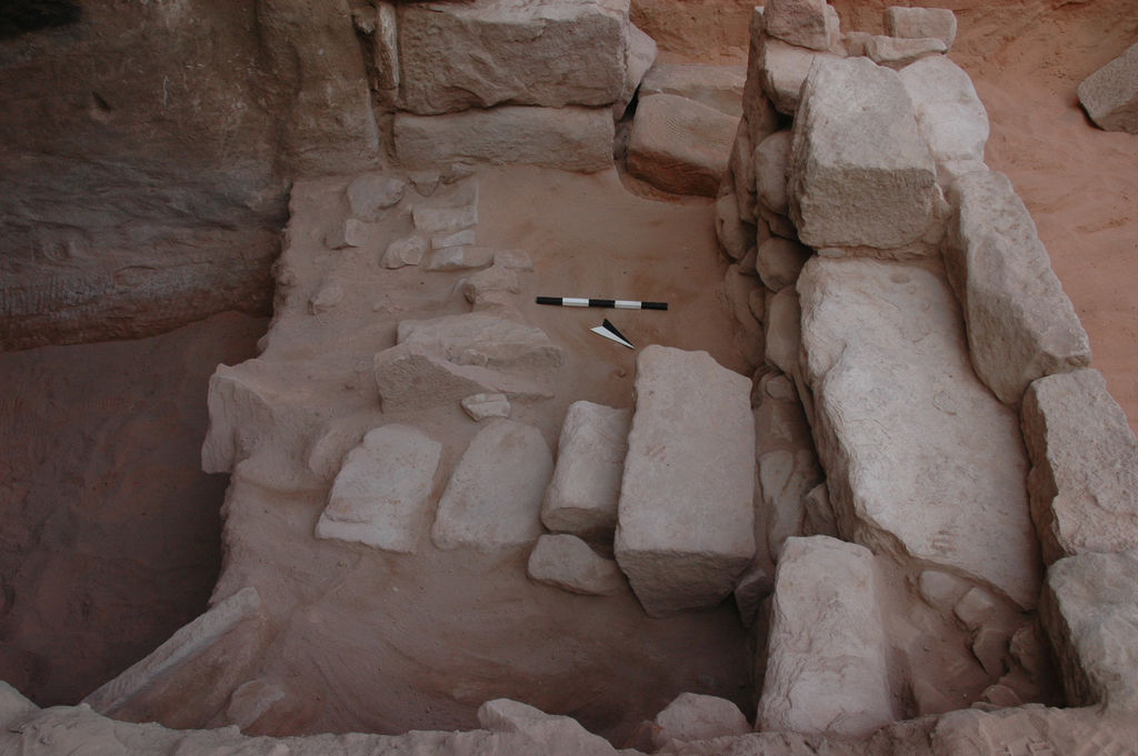 Fig. 14: Medieval steps leading towards rock cut room (photo: S. G. Schmid)