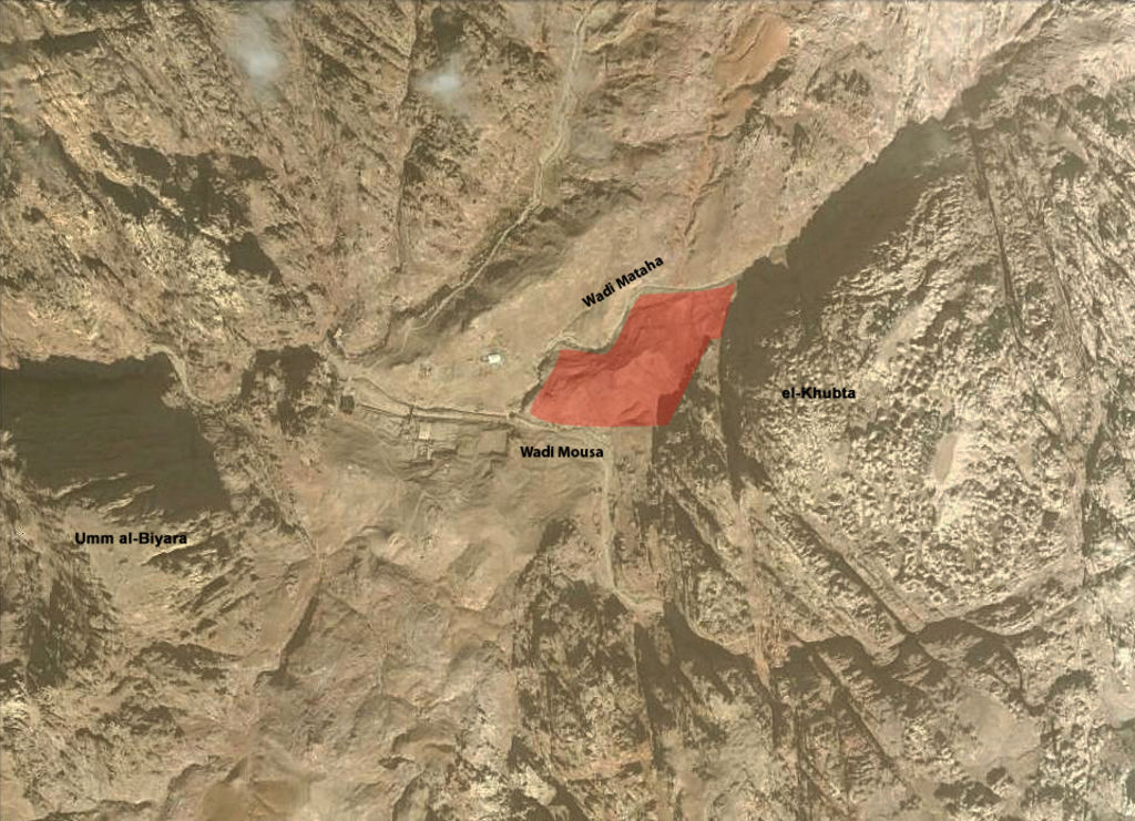 Fig. 2: Satellite picture of Petra city centre with NEPP marked in red (Map: Google Earth, modifications by S. G. Schmid)