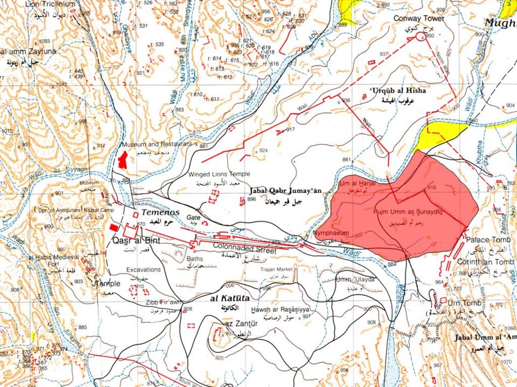 Fig. 3: Petra, tourist map of city centre with NEPP area marked in red (Map: Royal Jordanian Geographic Centre, modifications Schmid)